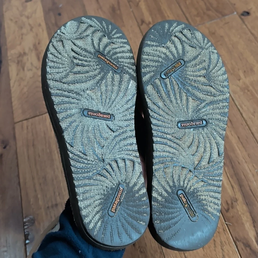 Patagonia Thong Along Alpaca Brown Learher Thong Sandals